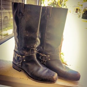 FRYE Distressed Smith Harness Boots